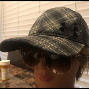 Under Armour Heat Gear Women’s Plaid Baseball Caps